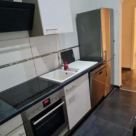 Rs Zimmervermietung *